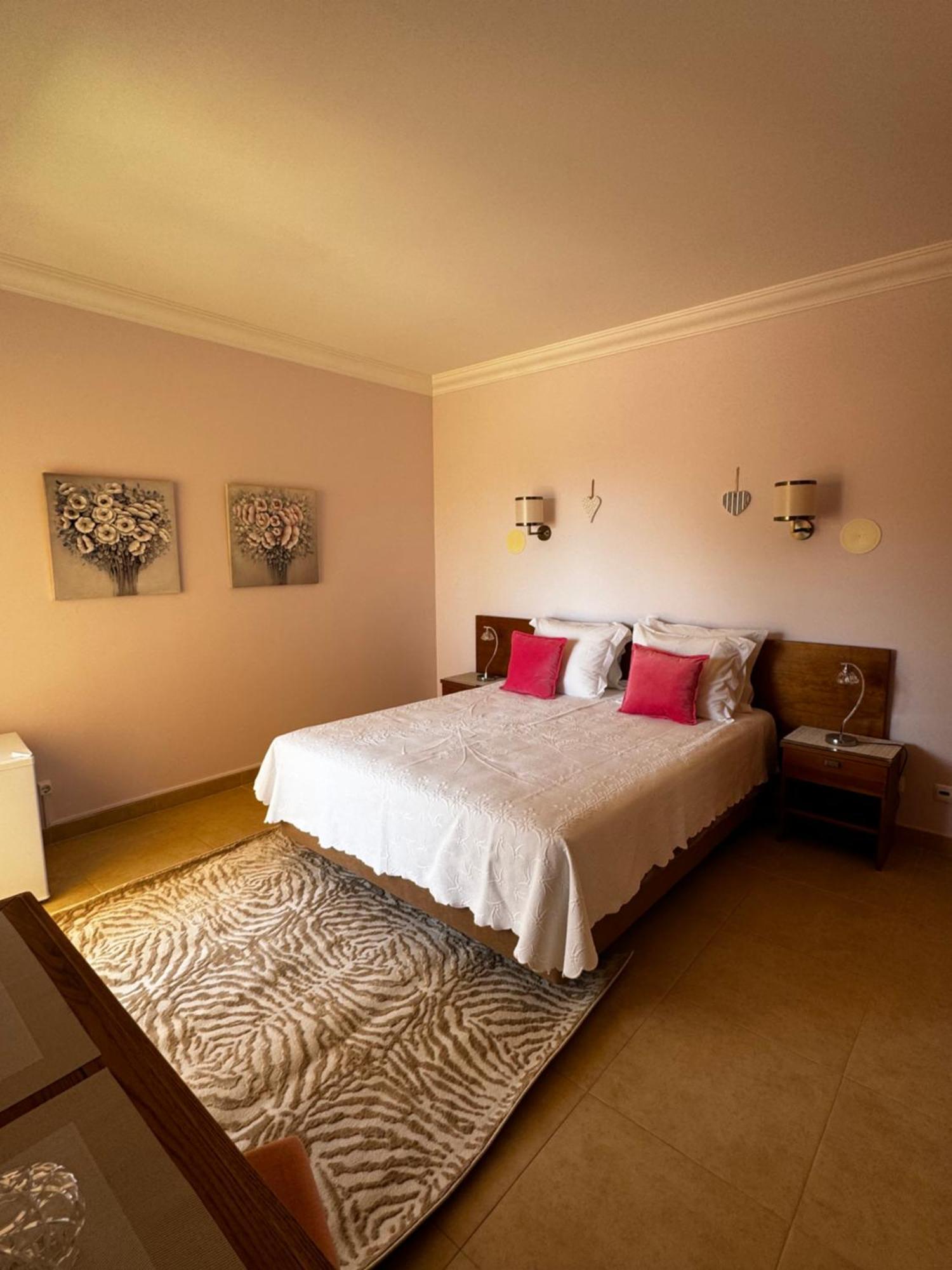 Lucie Lime Guesthouse Luz Eksteriør billede