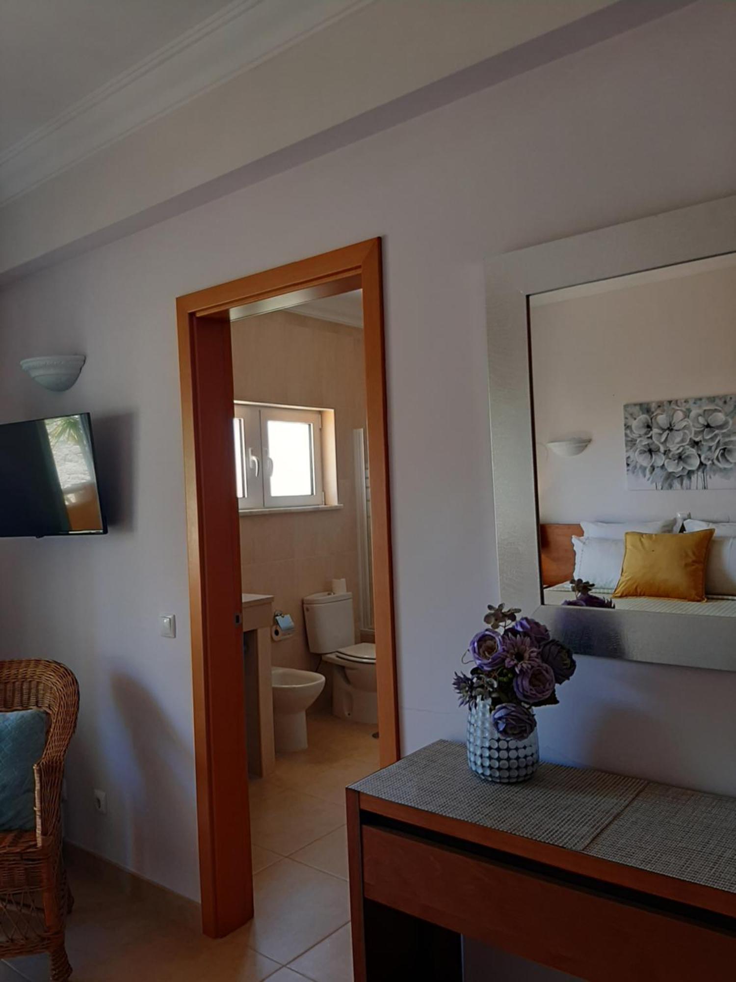 Lucie Lime Guesthouse Luz Eksteriør billede